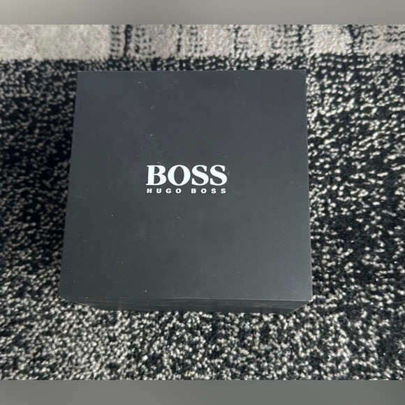 MEN’s BOSS Leather Strap Wrist watch - Picture 8 of 9